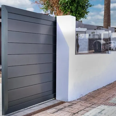 Casa Eva - Private Pool, Bbq & Free Parking By Lanzarote